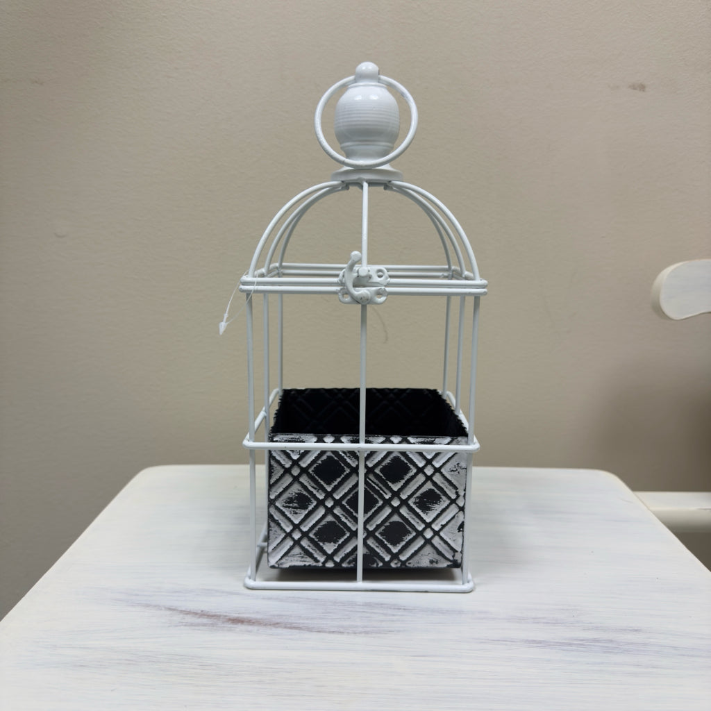 White Lantern Planter