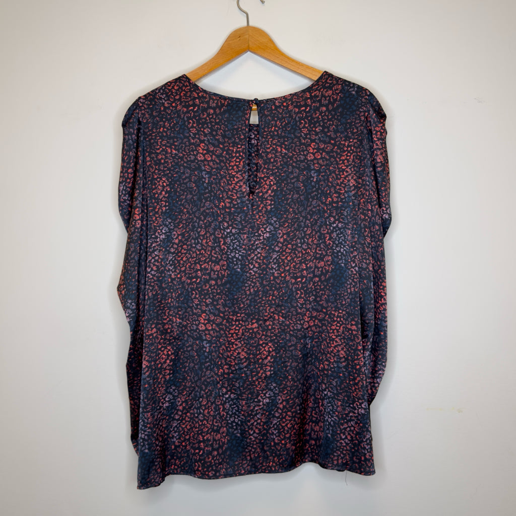 Torrid Satin Puff Long Sleeve Long Sleeve Top - Size 2X