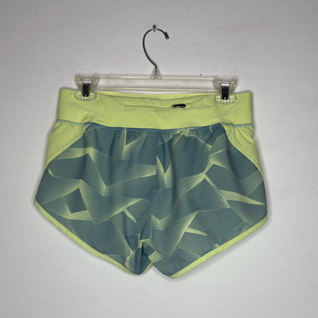 Under Armour Fitted Heat Gear Athletic Shorts - Size Small