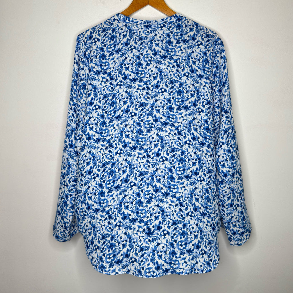 Floral & Ivy Popover Floral Top - Size 2X