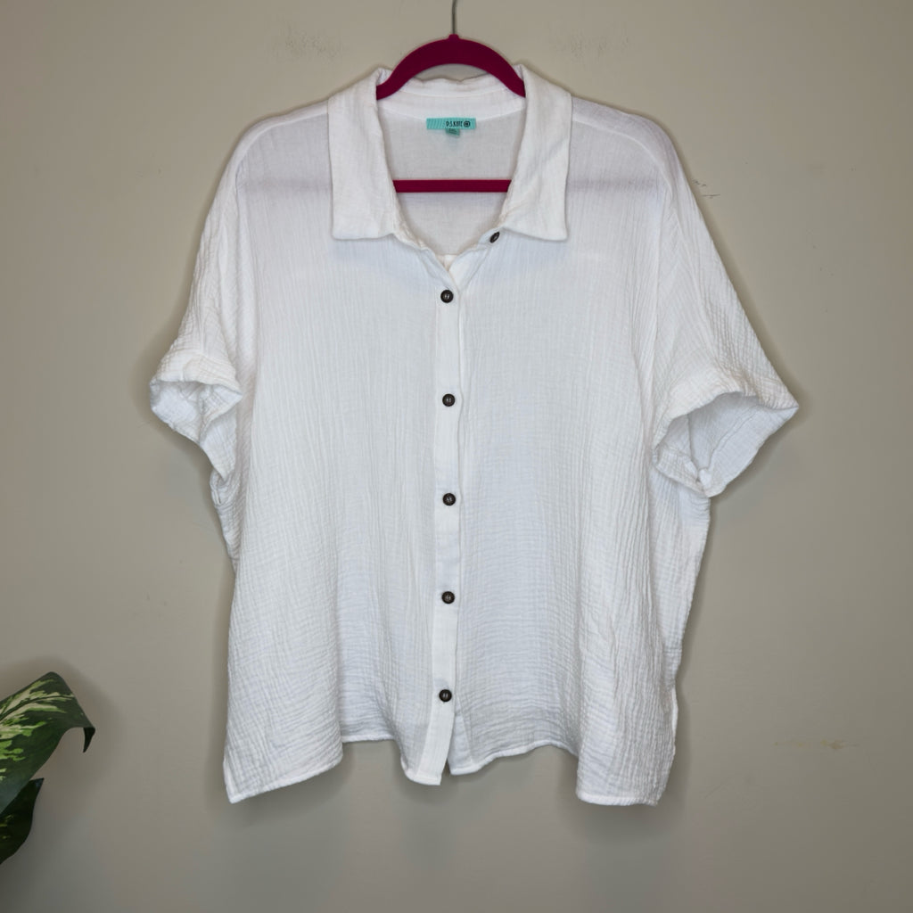 P.S. Kate Textured Button Front Top - Size 3X