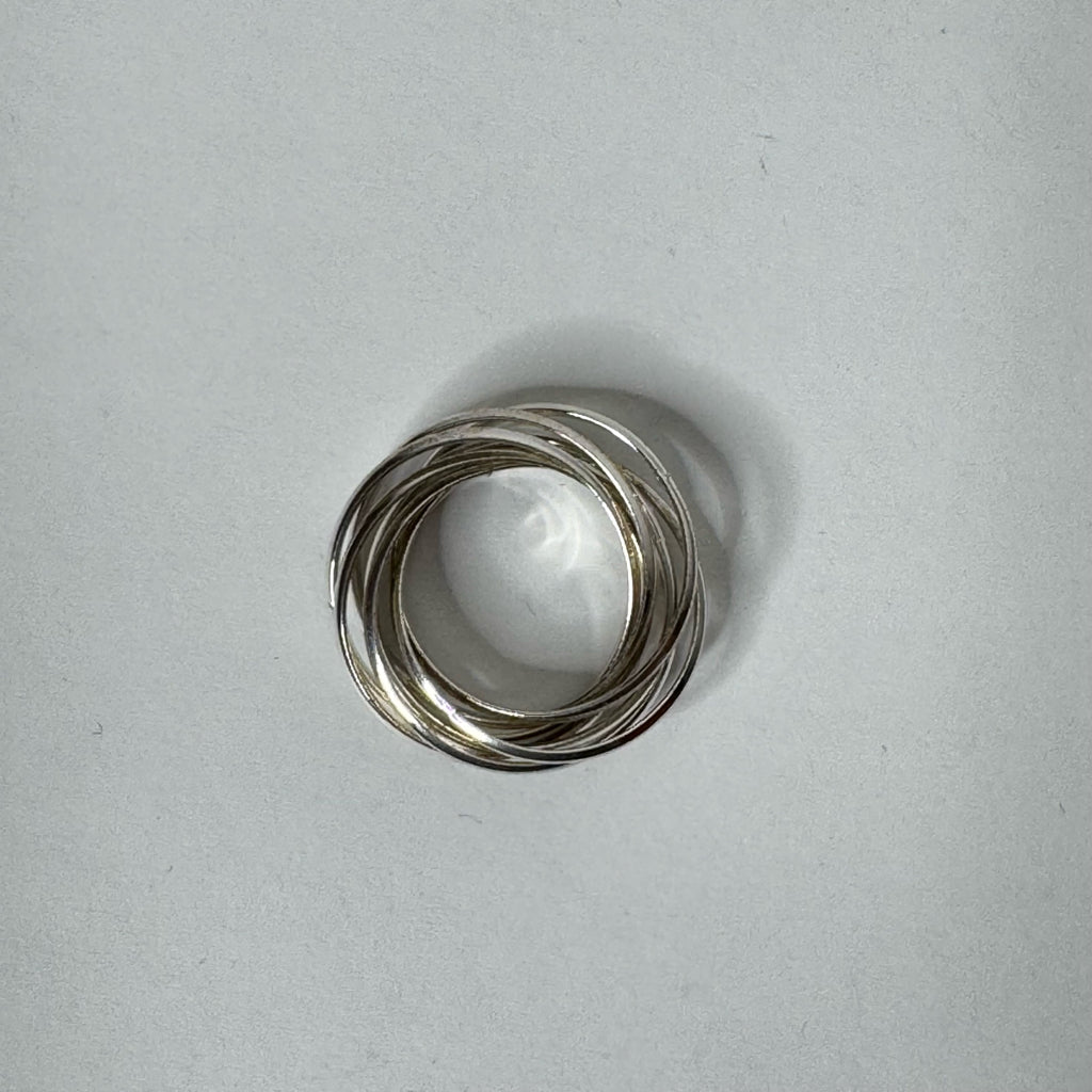 Interlocking Silver Plated Band Rolling Ring - Size 8