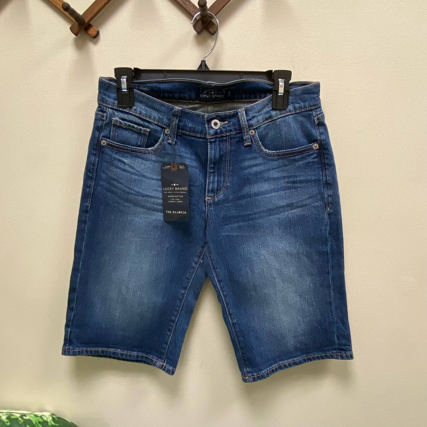Lucky Brand Bermuda Medium Wash Denim Jean Shorts - Size 2/26