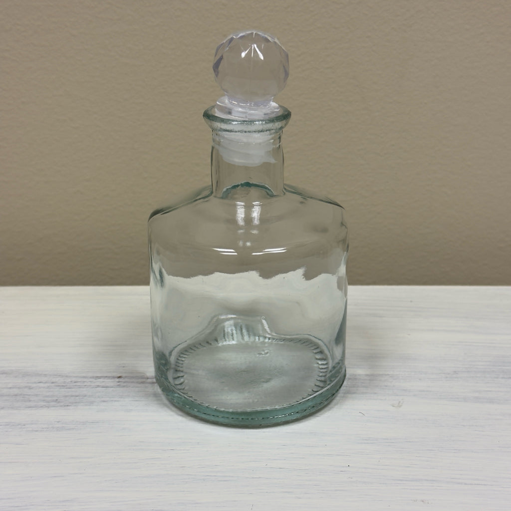 Glass Decanter w/Fauceted Stopper