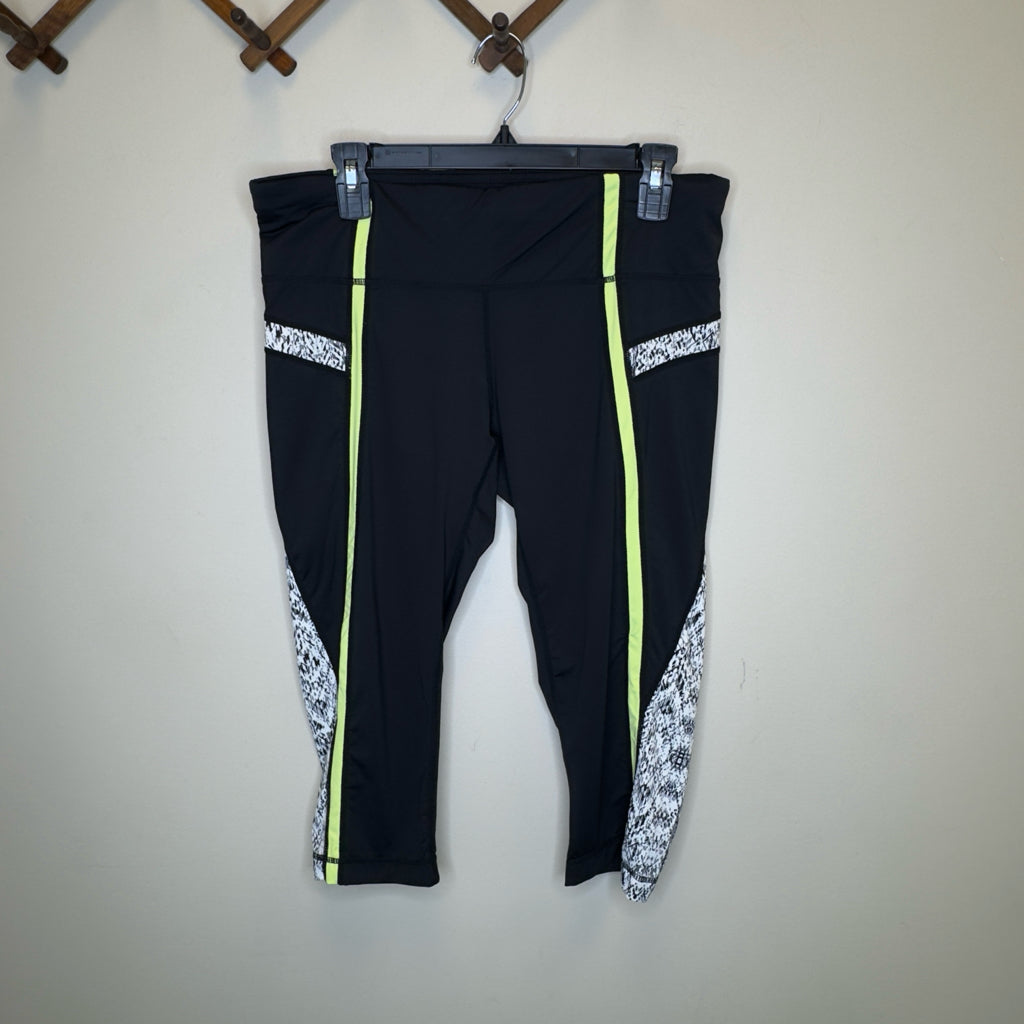 Athleta Cropped Leggings - Size Large