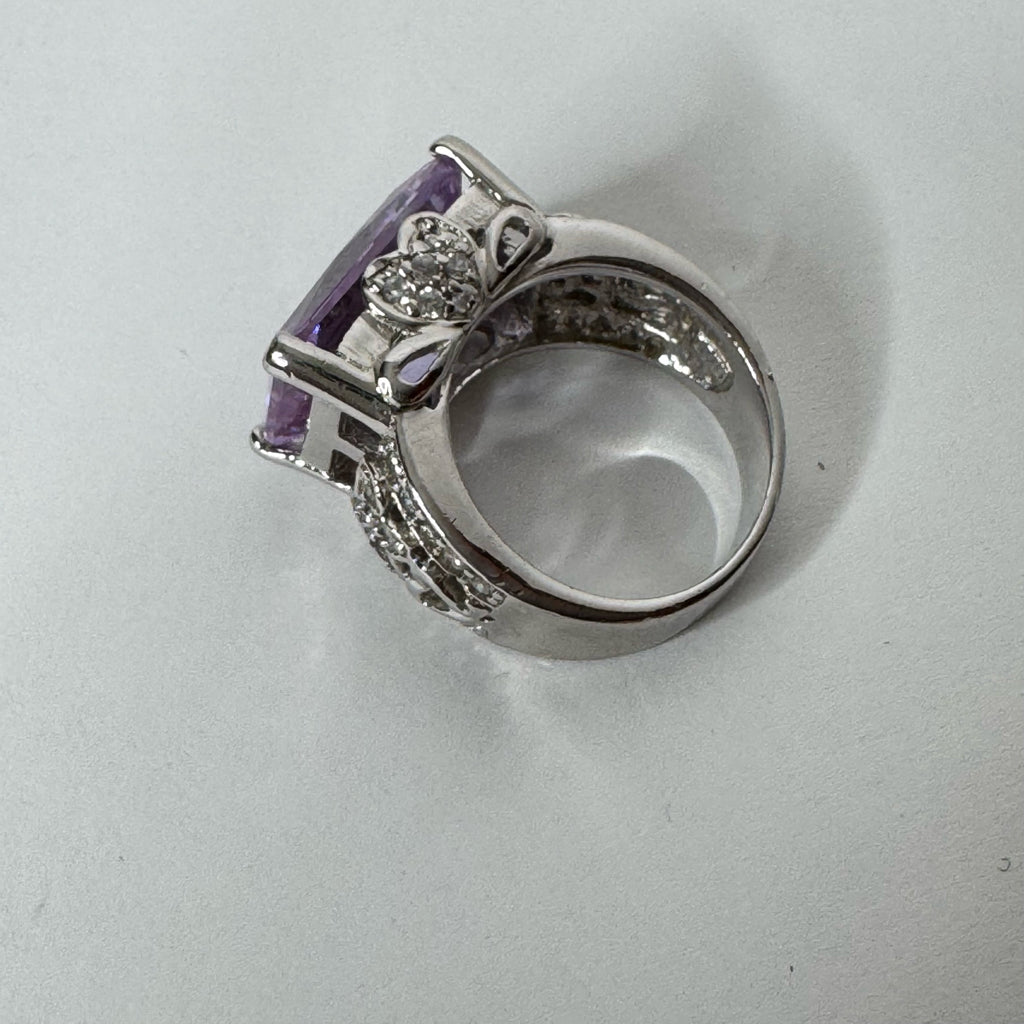 Sterling Silver Cocktail Ring w/Purple Gemstone - Size 6