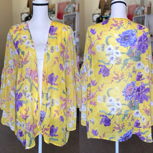 Oddy Floral Bell Sleeve Kimono - Size M/L