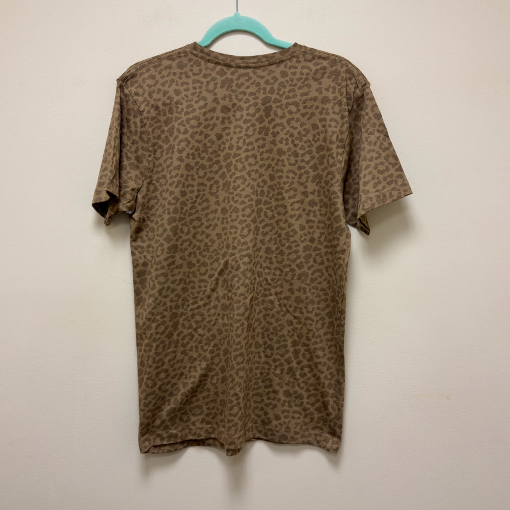 Boot Stitch Leopard Print Graphic Tee - Size Large