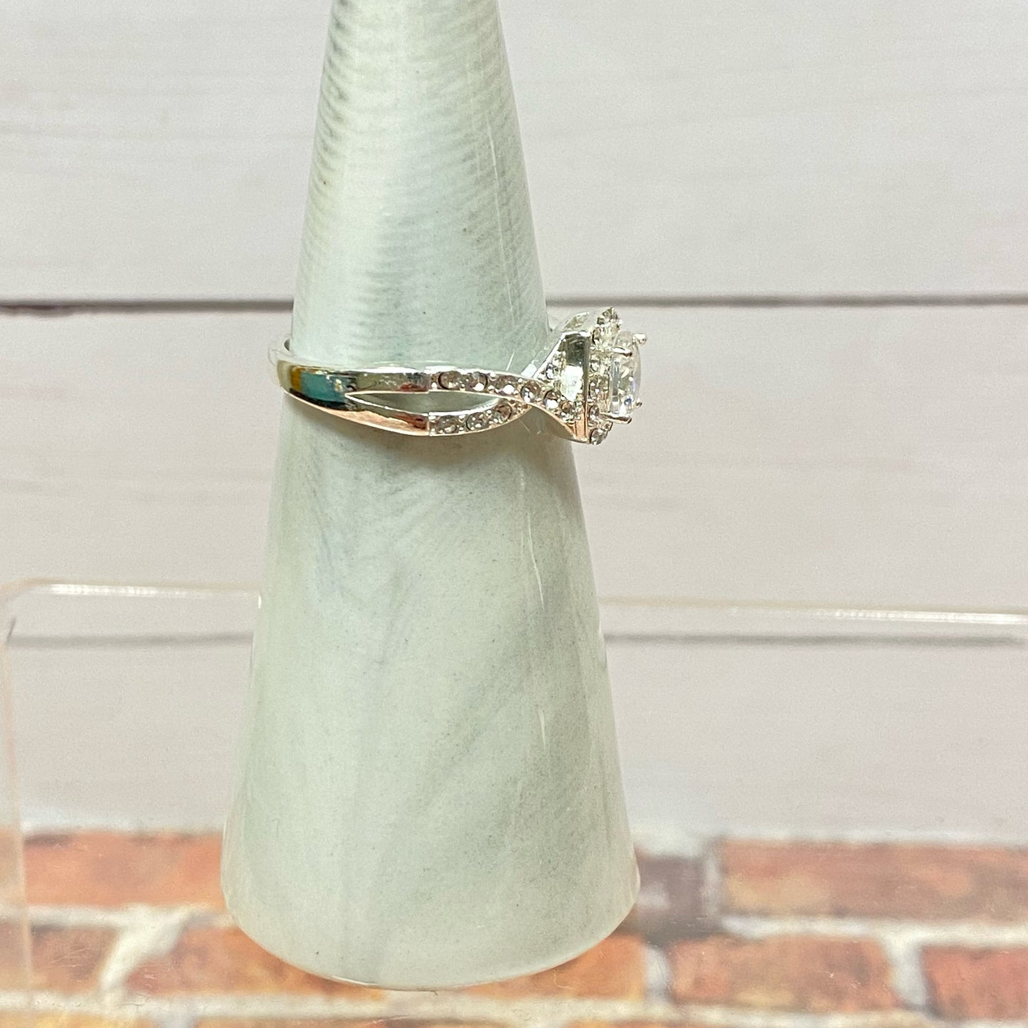 Fine Silver Plated Ring - Size 9