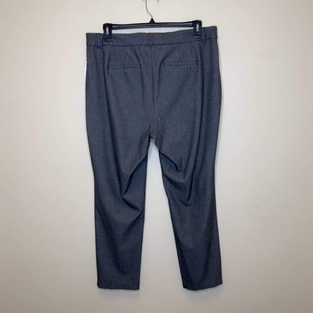 Studio by Torrid Pants - Size 16