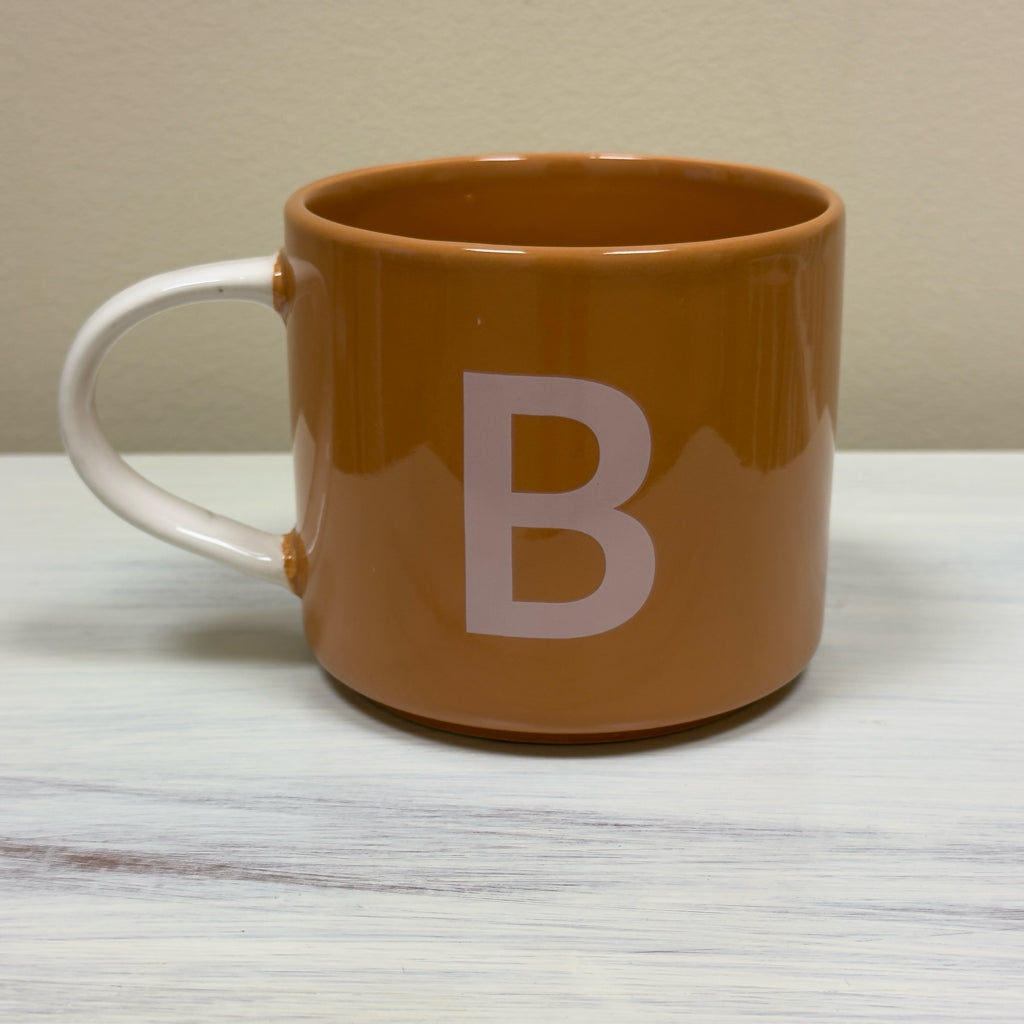 "B" Mug