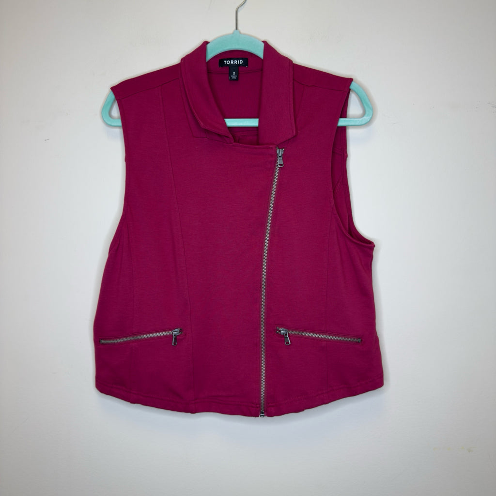 Torrid Raspberry Red Cropped Motto Vest - Size 2X