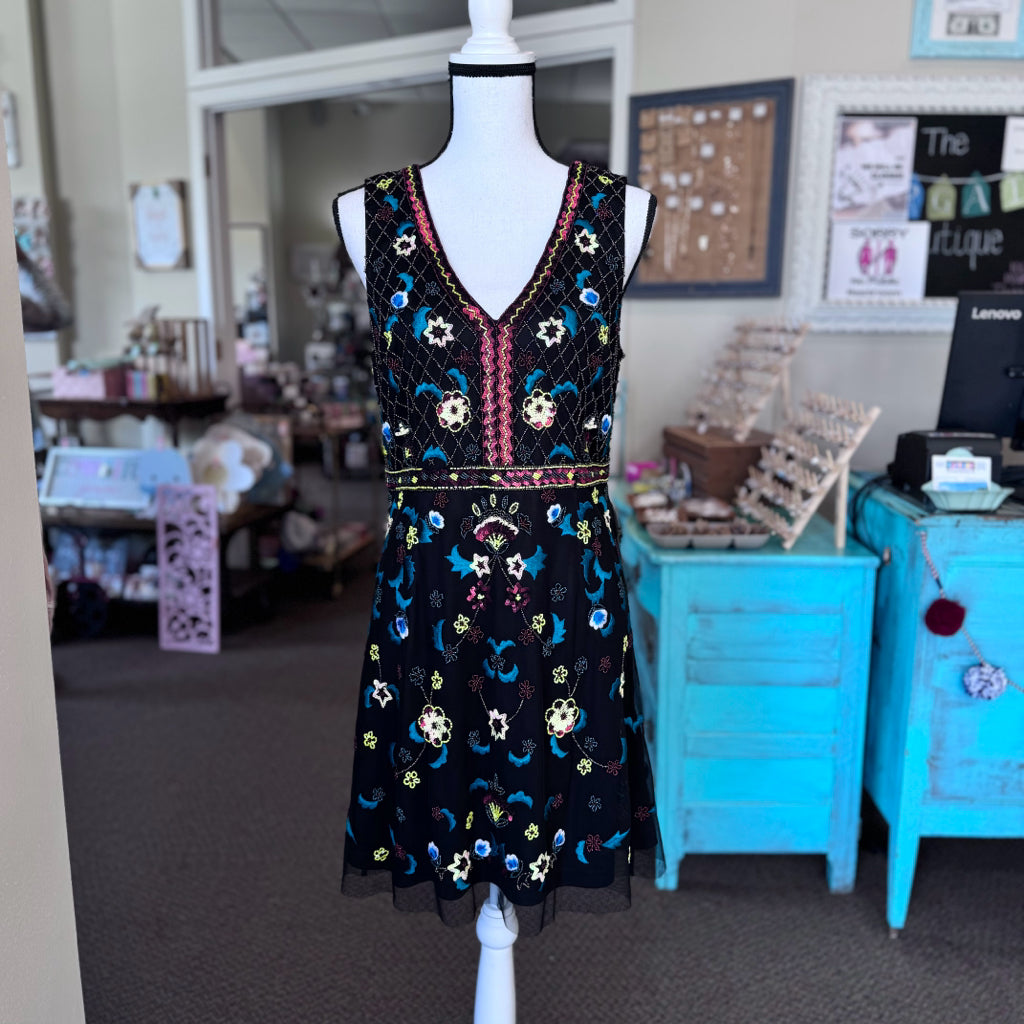 Aiden Embroidered Beaded Dress - Size 10