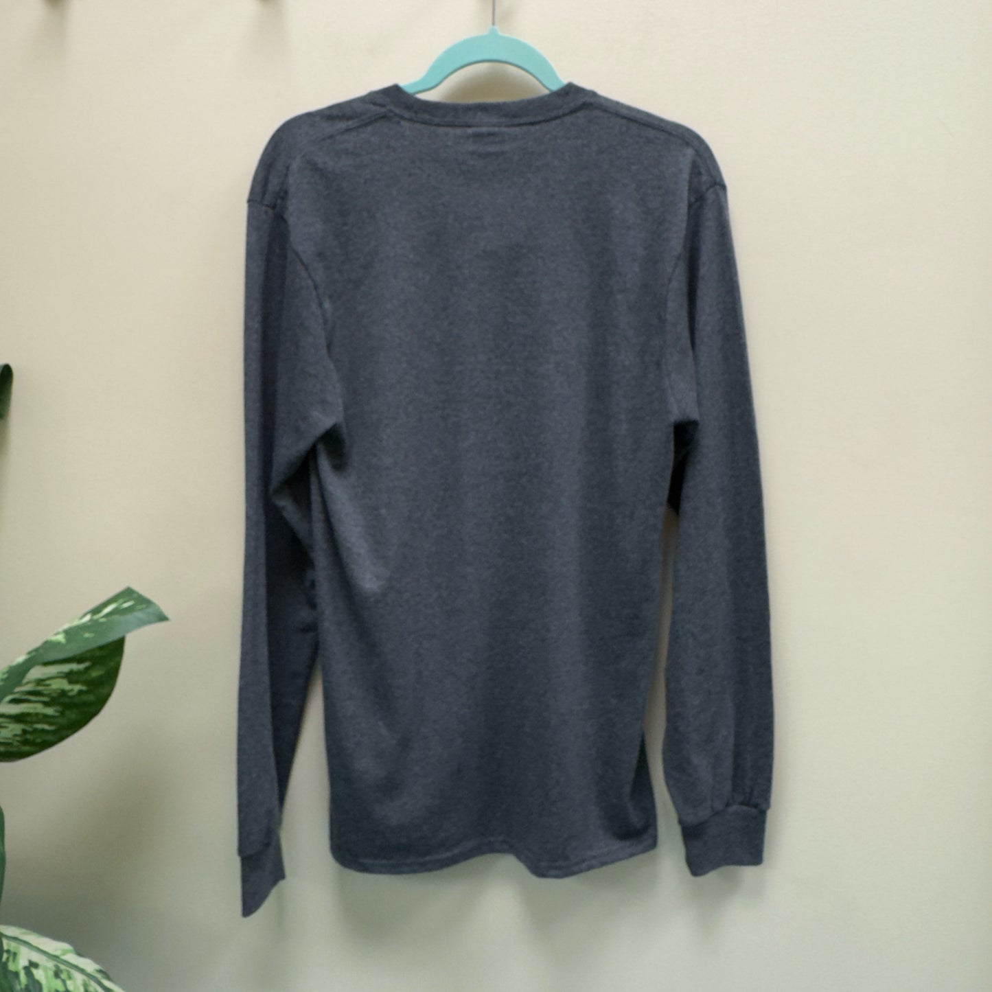 Thorntown Graphic Long Sleeve Tee - Size Medium