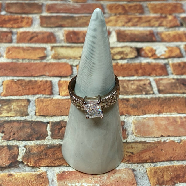 Ring - Size 9