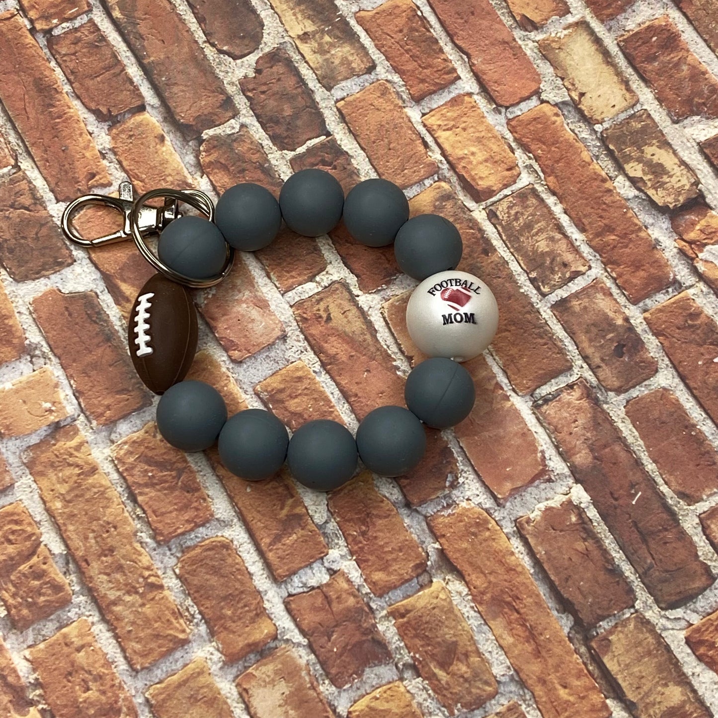S & L Crafts - Bracelet Keychain - Football Mom