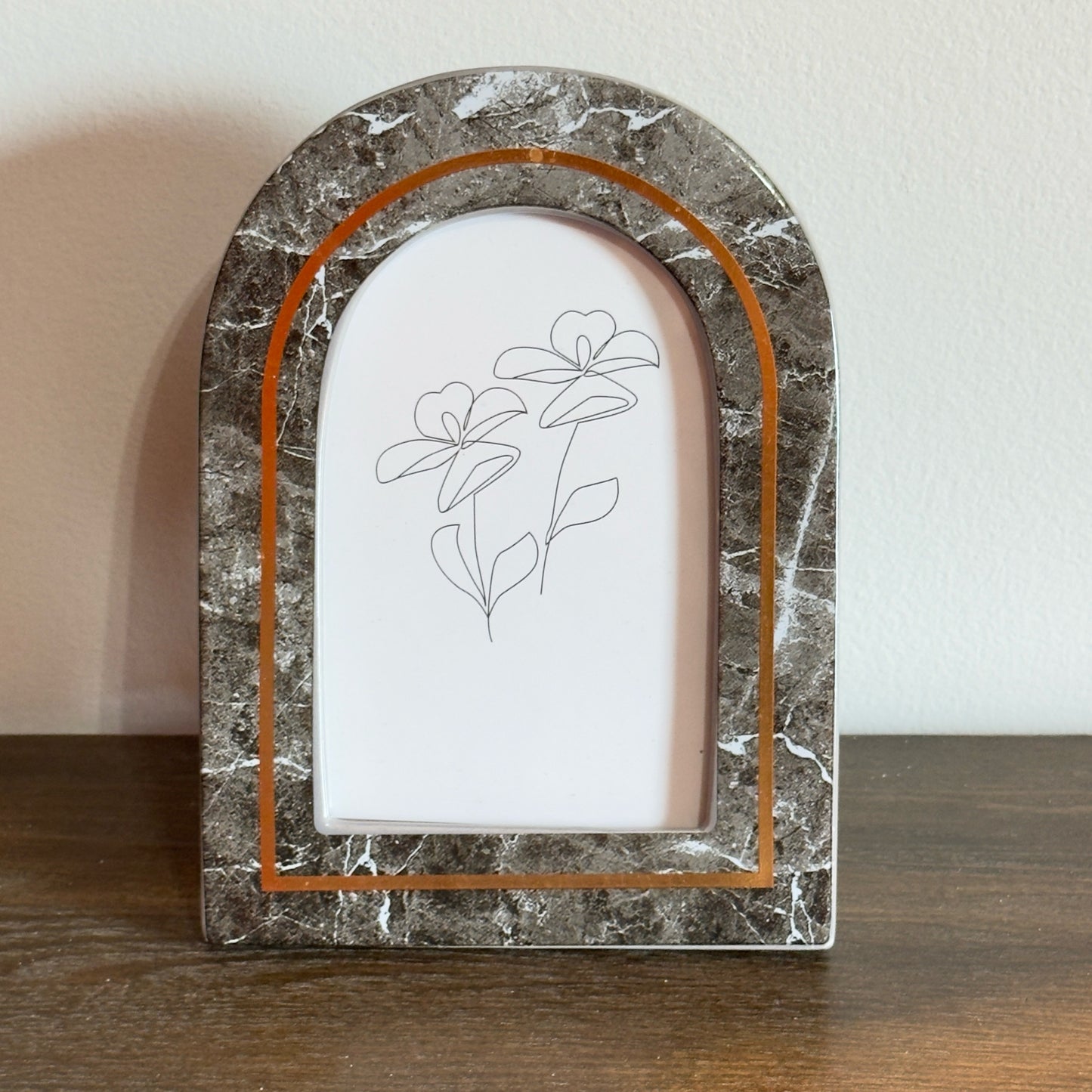 Ceramic Faux Marble Print Gold Trim Picture Frame