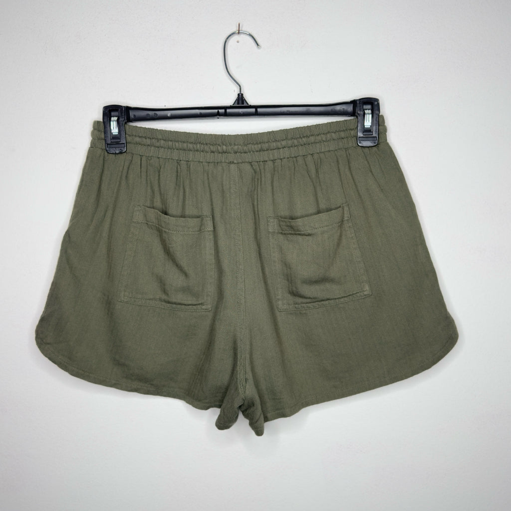 Universal Thread Pull-On Shorts - Size Medium