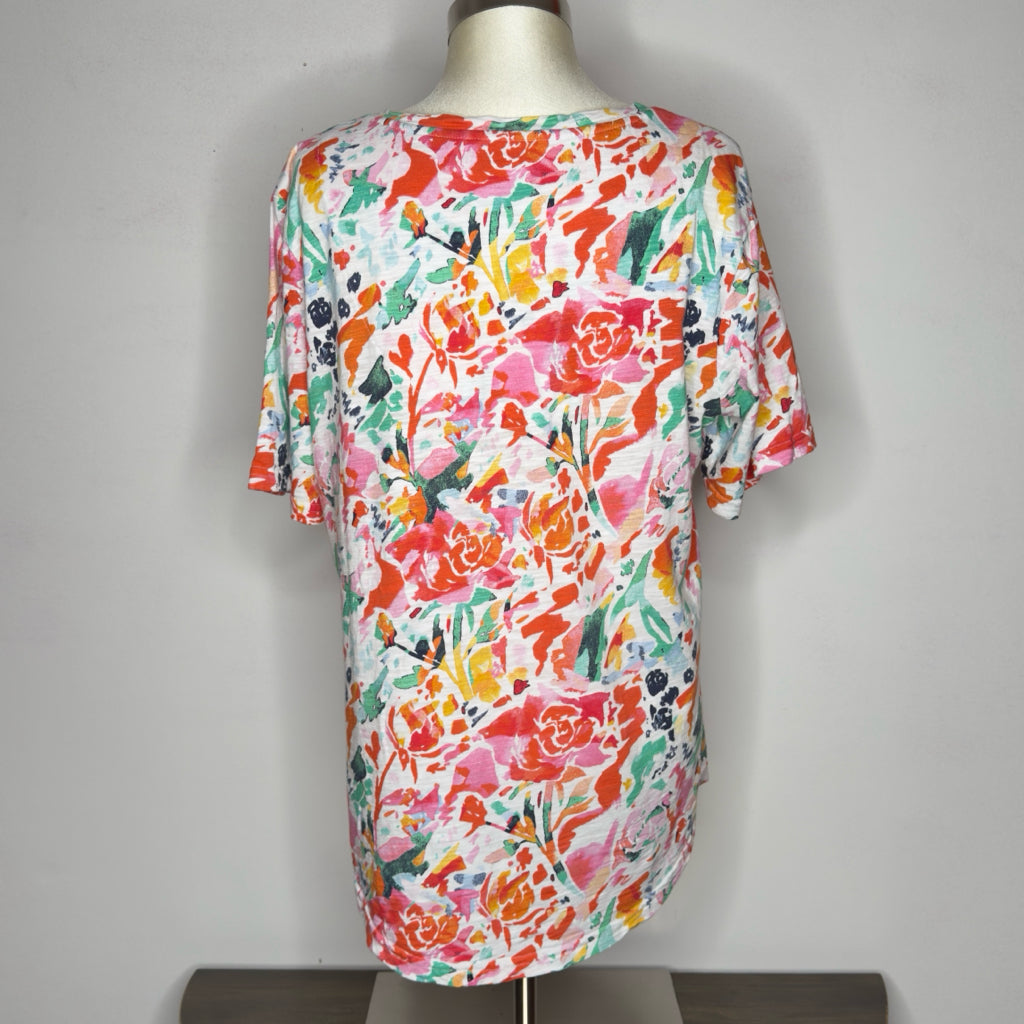 Chico's Abstract Notch Neck Tee - Size Large