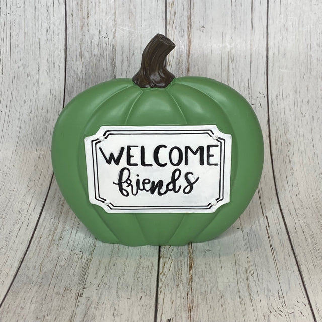 Welcome Friends Pumpkin Decor