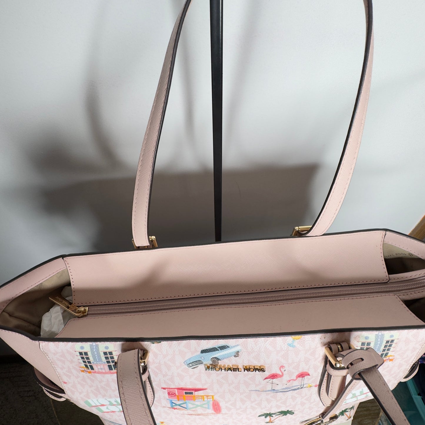 Michael Kors Gilly Large Jet Set Tote Miami Hotel
