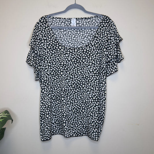 Acting Pro Ditsy Floral Flutter Sleeve Top - Size 1X