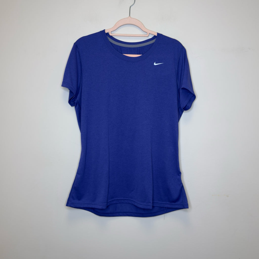 Nike Dri-Fit Regular Fit Tee - Size XL