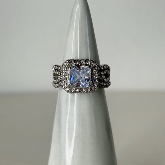 Wide Infinity Loop Statement Ring - Size 5