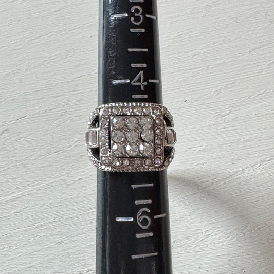 Multi-Stone Cluster Cocktail Ring - Size 5