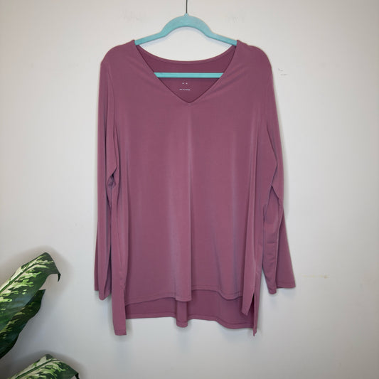 Susan Graver Modern Essentials Top - Size XL