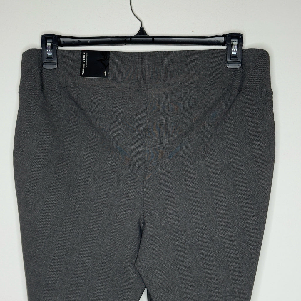 Torrid Pixie Pants - Size 1X