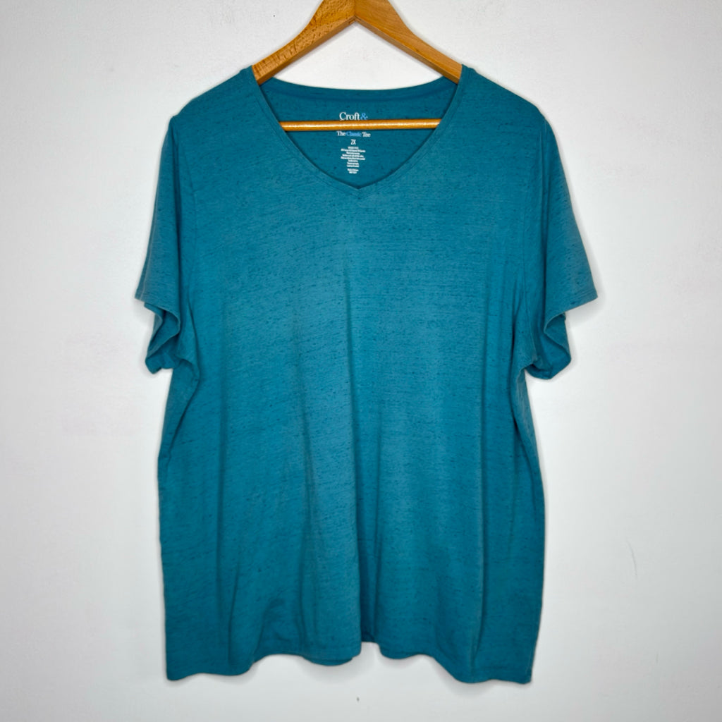 Croft & Barrow "The Classic Tee" V-Neck Short Sleeve Tee - Size 2X