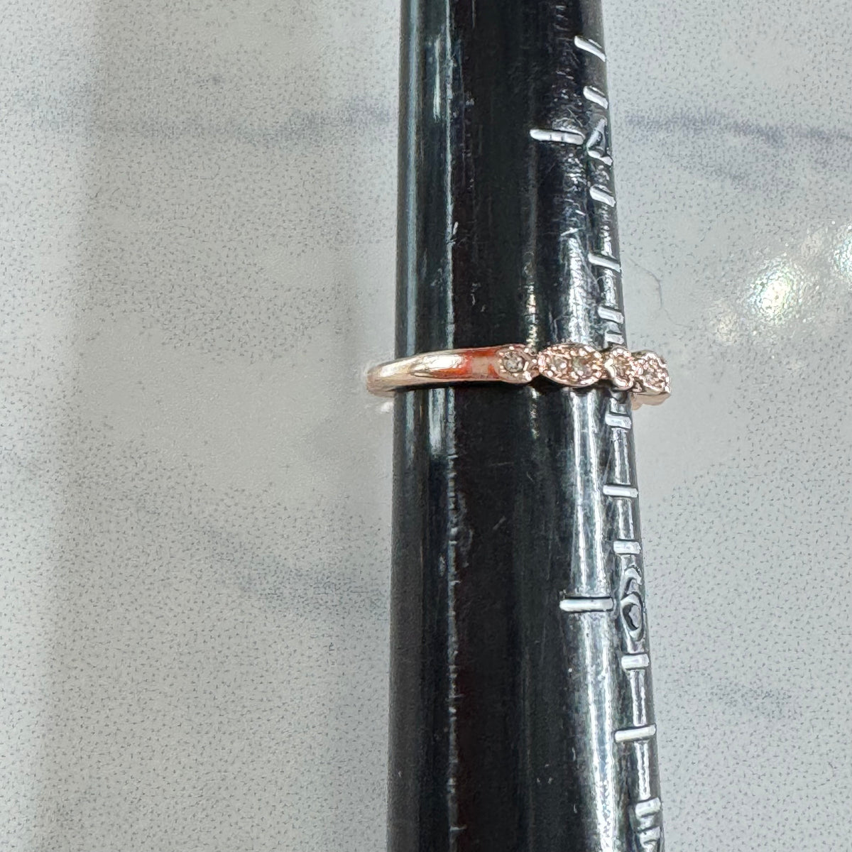 Dainty Scalloped Eternity Stacking Band - Size 5