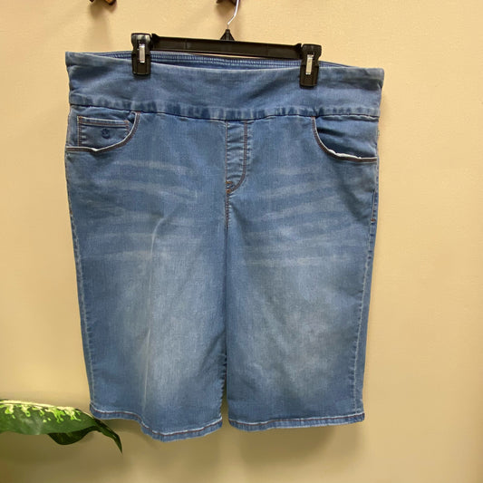 Gloria Vanderbilt Pull-On Denim Shorts - Size 18W