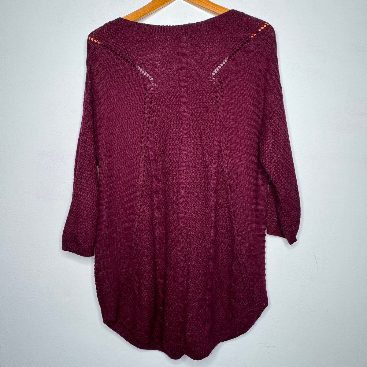 Torrid Cable Knit V-Neck 3/4 Sleeve Sweater - Size 2X