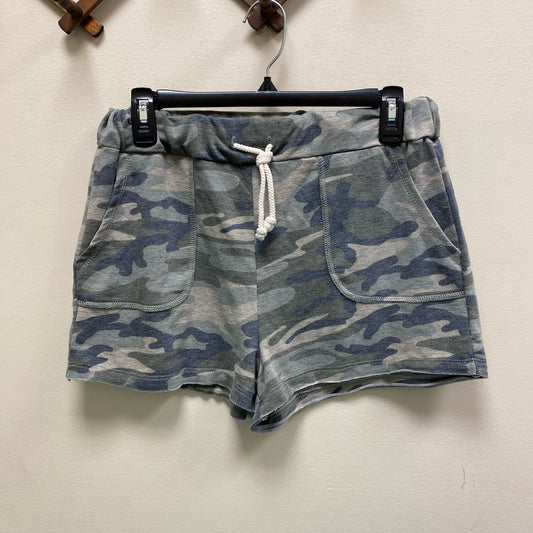 Entro Camo Print Pull-On Shorts - Size Medium