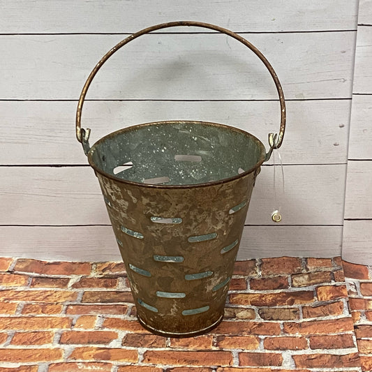 4" Metal Pail