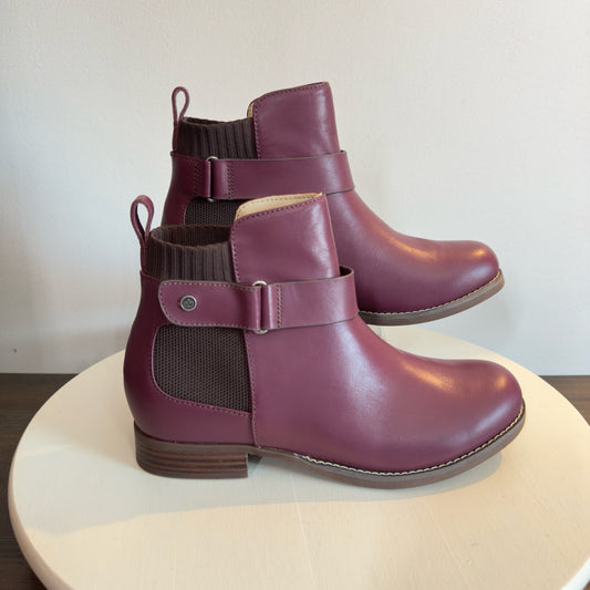 Spenco Park Avenue Bootie - Burgundy - Size 8.5 B