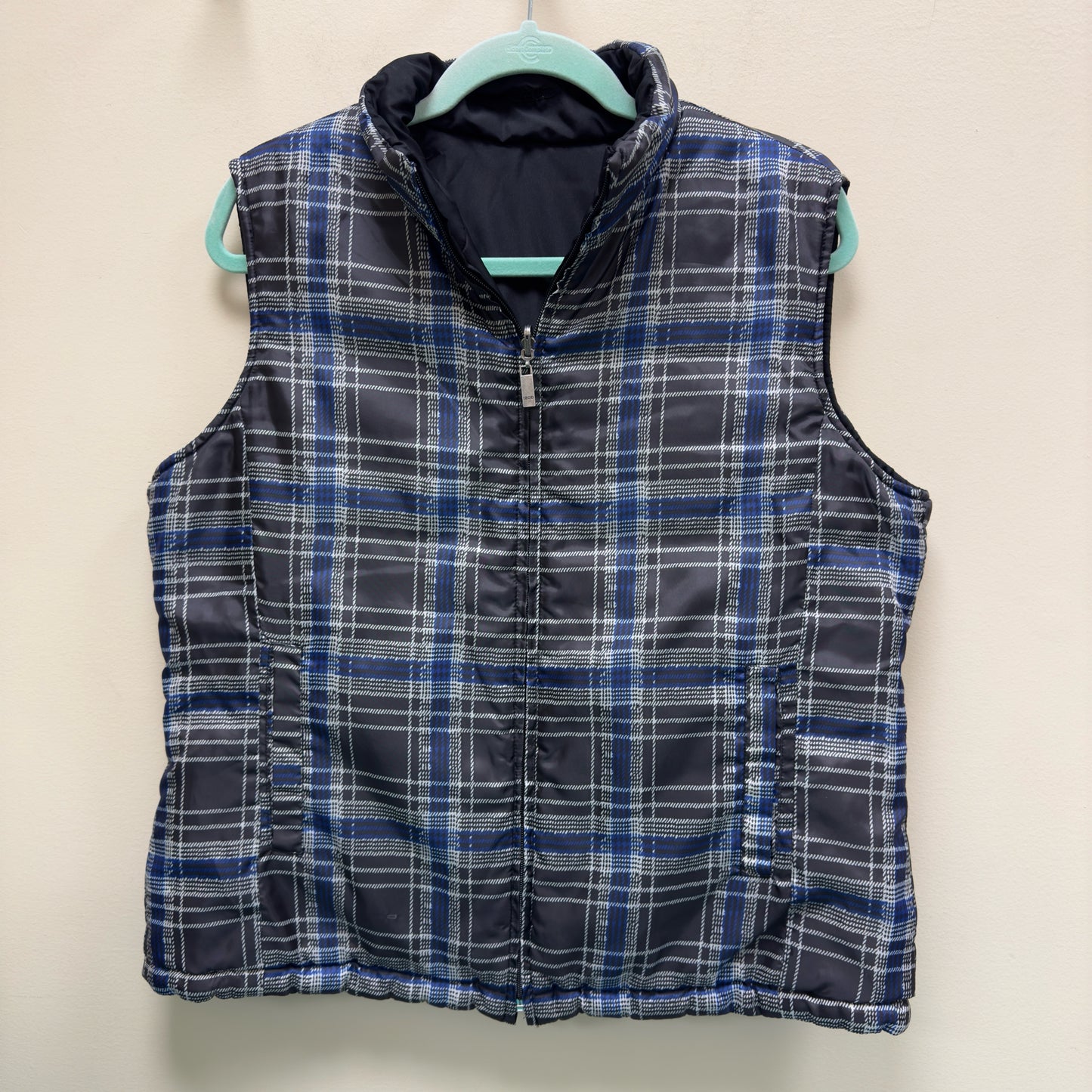 Izod Reversible Vest - Size Large