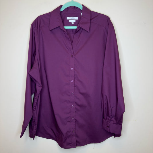 Foxcroft Shaped Button Front Wrinkle Free Top - Size 22W (3X)
