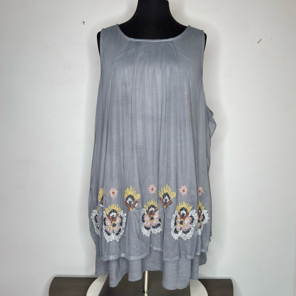 LOGO Lavish Sleeveless Flowy Embroidered & Beaded Top - Size 2X