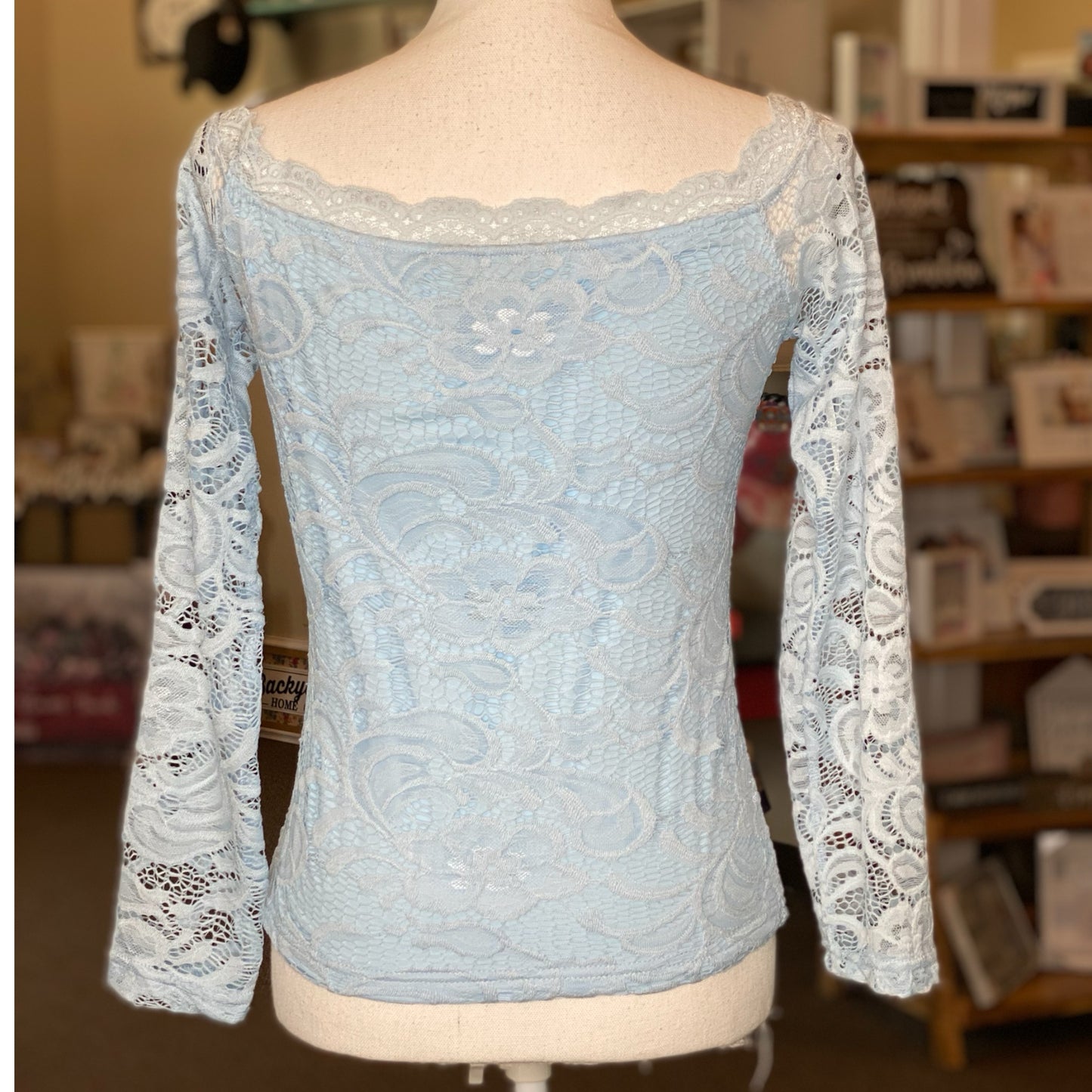 Chicme Lace Top - Size Large