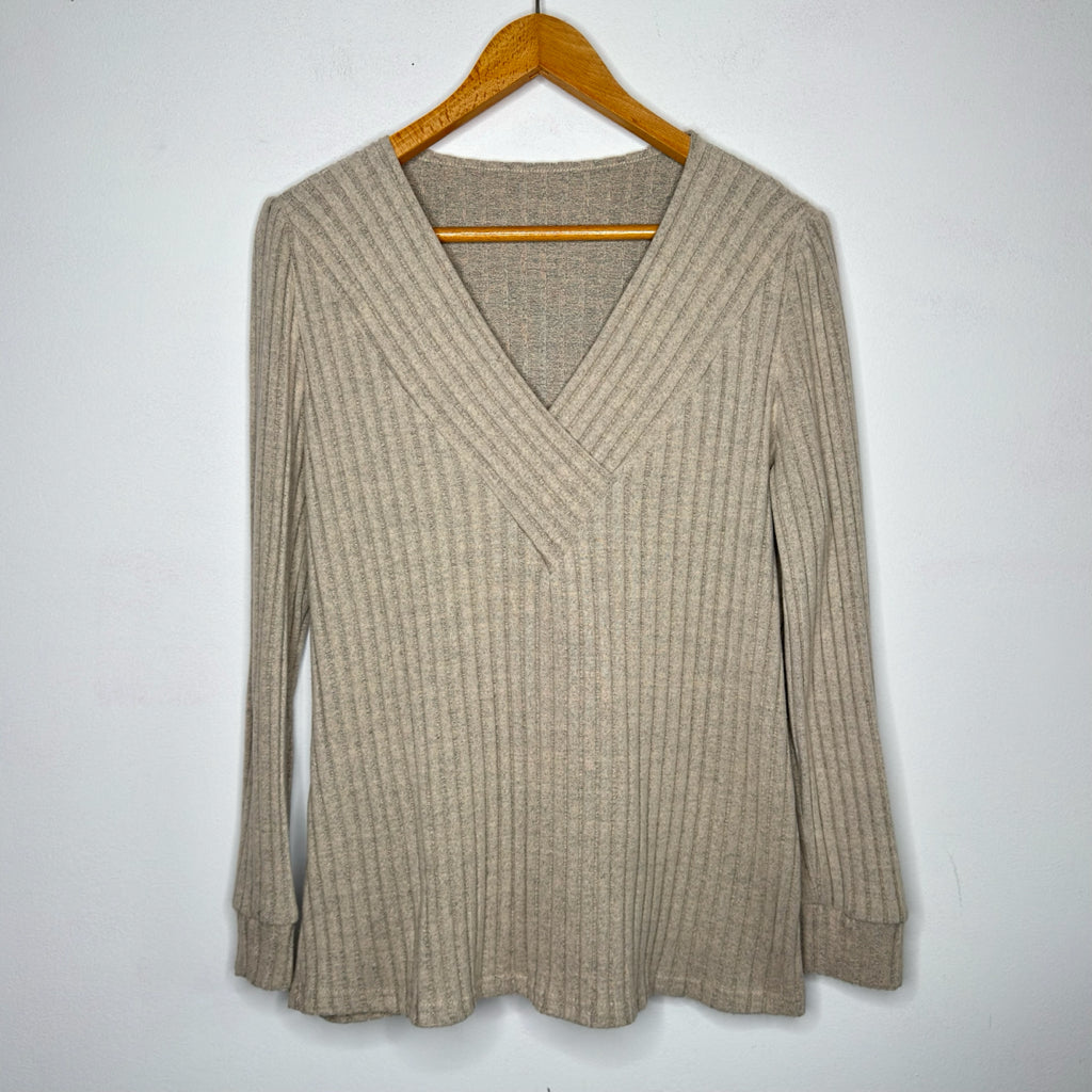 Super Soft Ribbed V-Neck Top - Size XL