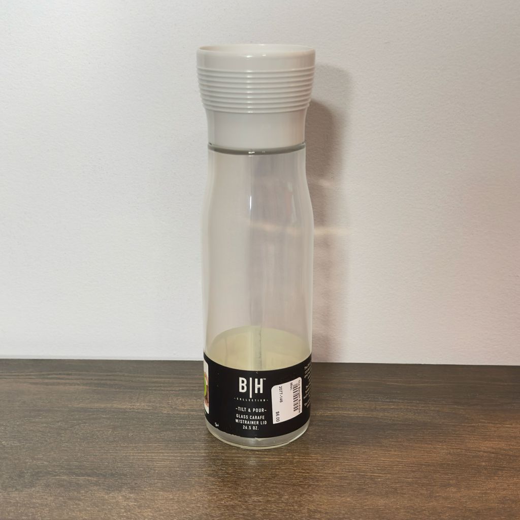 Tilt & Pour Glass Carafe w/Strainer Lid