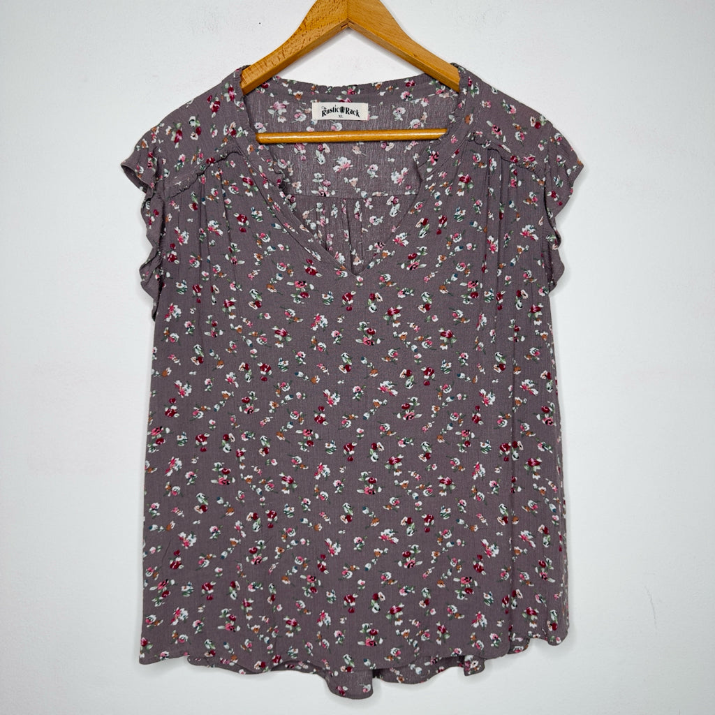 The Rustic Rack Floral Print Top - Size XL