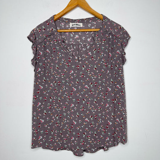 The Rustic Rack Floral Print Top - Size XL