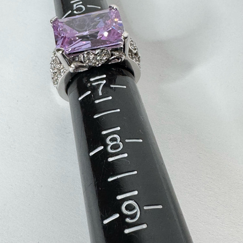 Sterling Silver Cocktail Ring w/Purple Gemstone - Size 6
