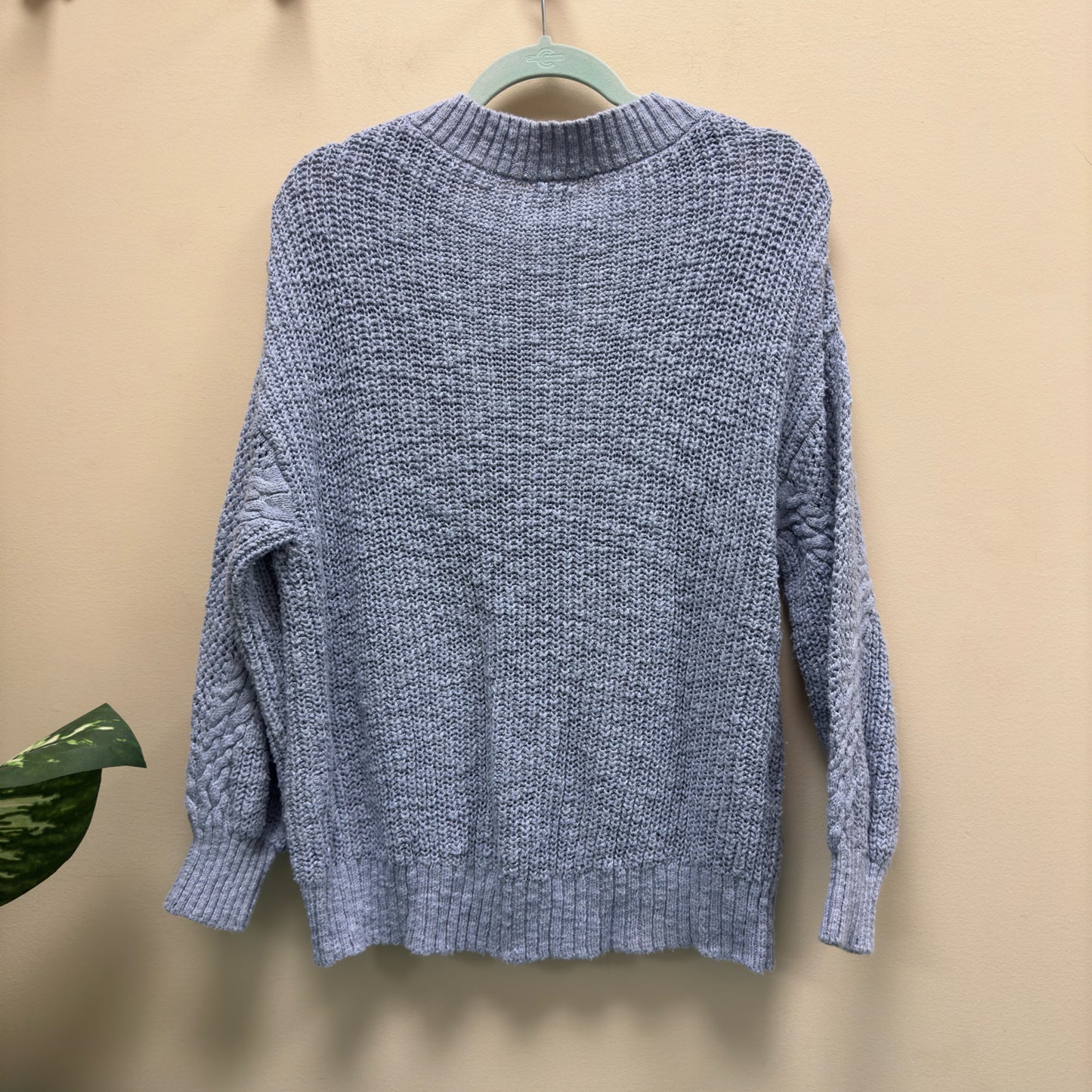 American Eagle Sweater - Size Medium