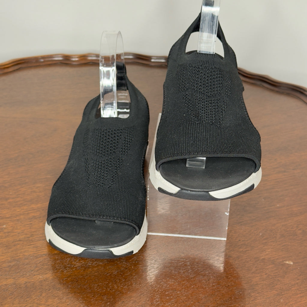 Sketchers Arch Fit City Catch Sandals - Size 7