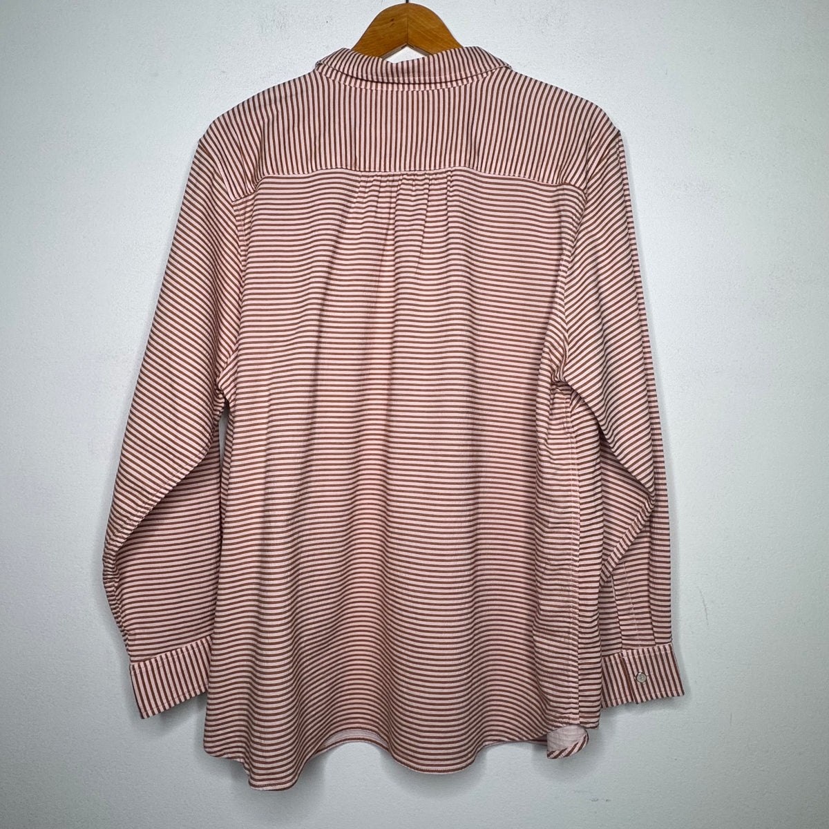 Lands End Striped Seersucker Long Sleeve Button Front Top - Size 2X